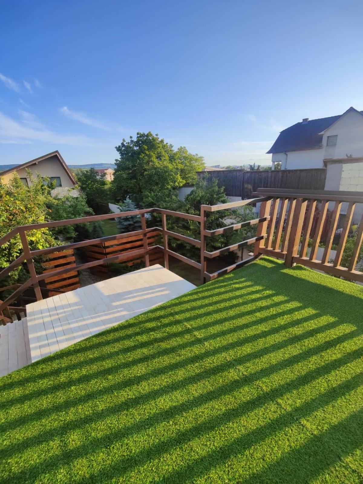 Luxus Cluj Airport Apartments Экстерьер фото